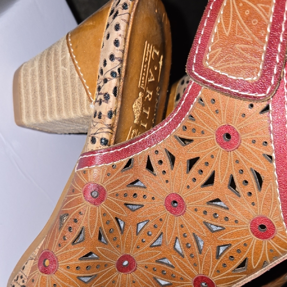SPRING STEP L'ATISTE Tan and Pink Heels with Floral Cutouts - Picture 6 of 7